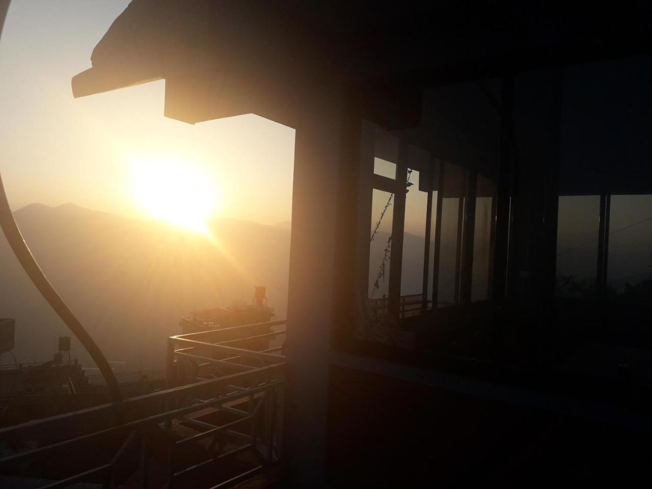 Himalayan Crown Lodge Pokhara Dış mekan fotoğraf